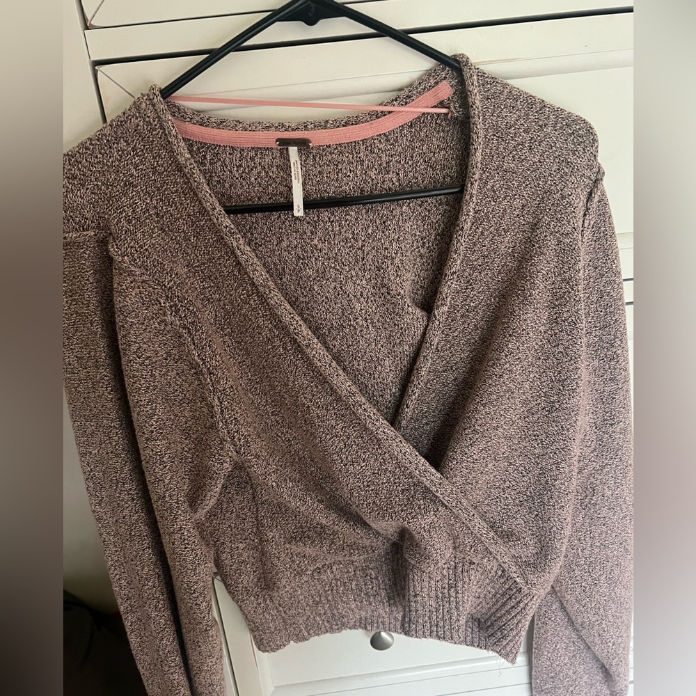 Free People Cropped Sweater Size S